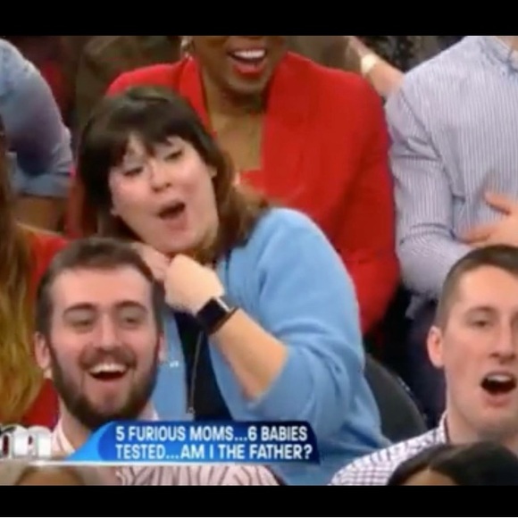 Meet your Posher, Nicole - Picture 2 of 4